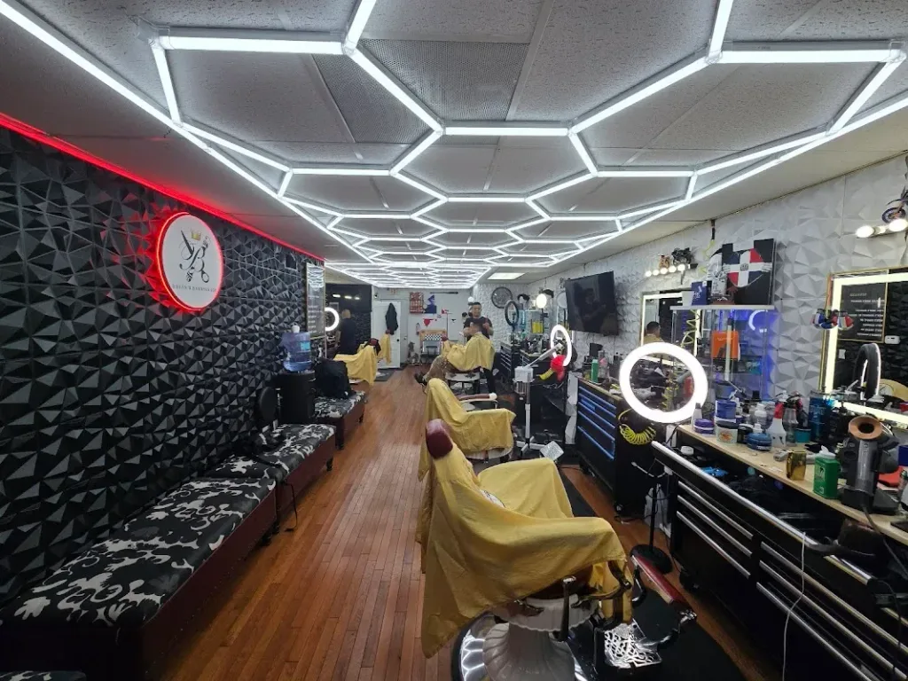 Bryan’s Barbershop Dominican Barber — Barber shop in College Park